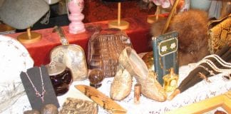 Trödelmarkt in den Emslandhallen