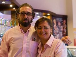 "Freundschaft unter Kollegen..."