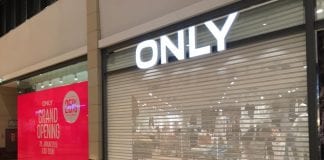 ONLY kommt ins Lookentor