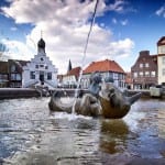 Fabelbrunnen am Marktplatz in Lingen © MK Art