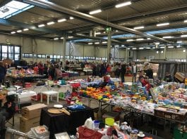 Trödelmarkt in den Emslandhallen © LNGN.de